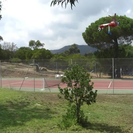 Κάμπινγκ California Pinarellu