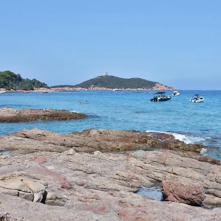 Κάμπινγκ California Pinarellu