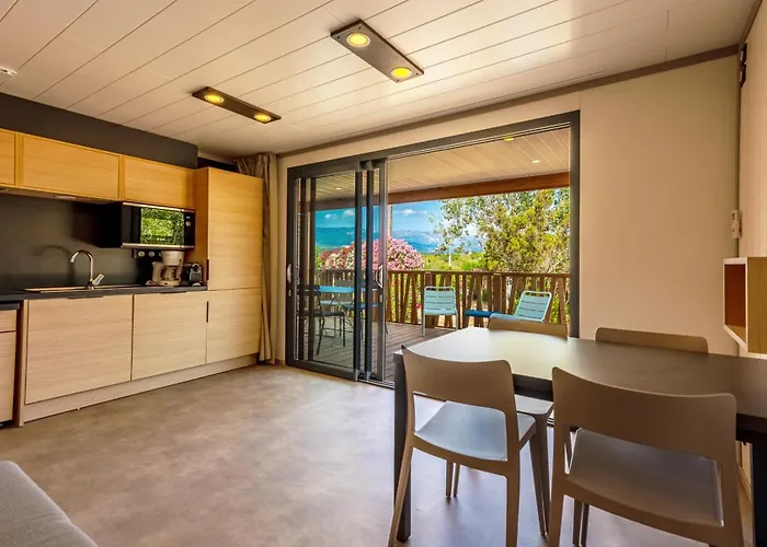 California Campsite Pinarellu (Corsica)